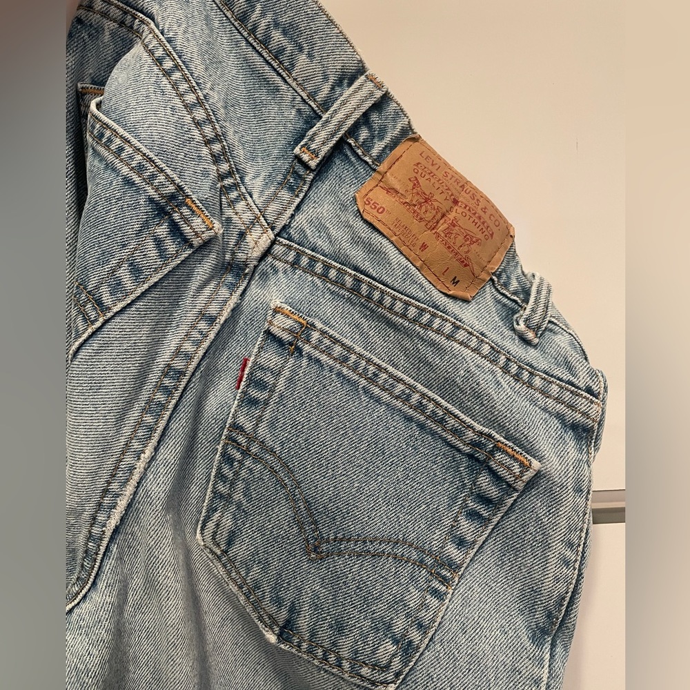 VINTAGE Levi’s 550 Jeans
